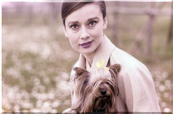 Audrey Hepburn with dog