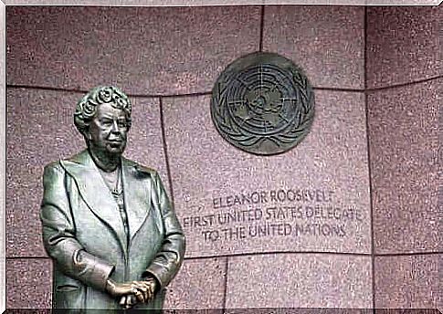 Eleanor-Roosevelt-sculpture