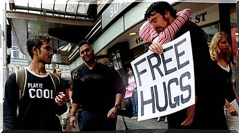 Free hugs