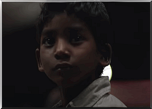 Sunny Pawar as a young Saroo in the movie "Lion".